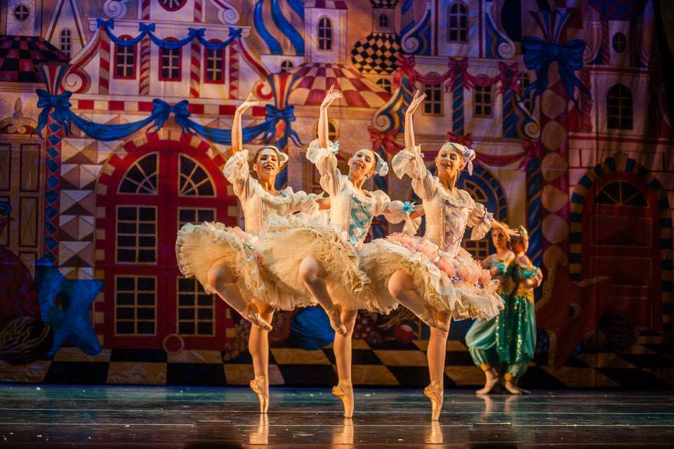 Salt Creek Ballet presents "The Nutcracker" See Chicago Dance